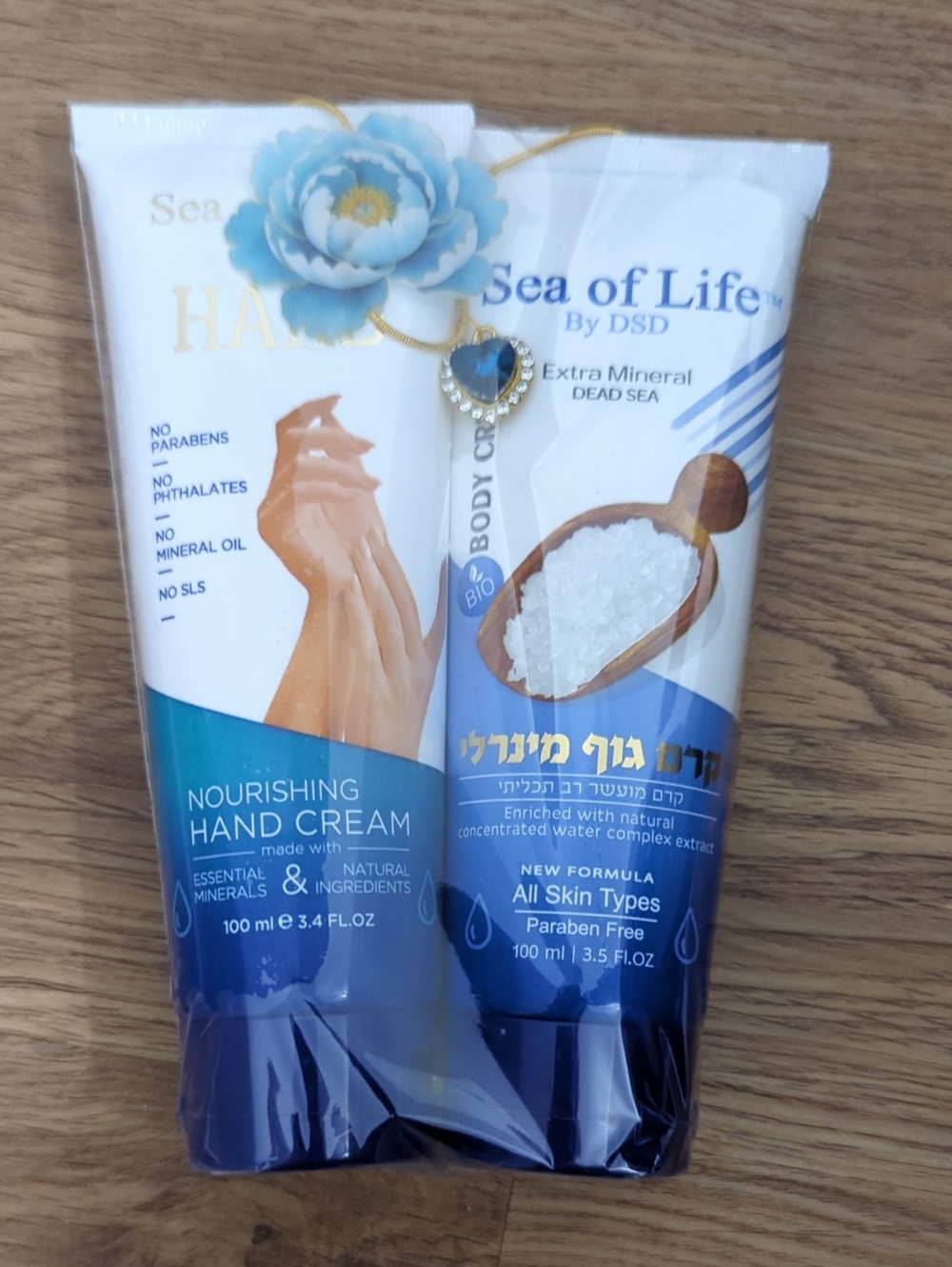 Sea of Life Nourishing Hand Cream - Blue/White